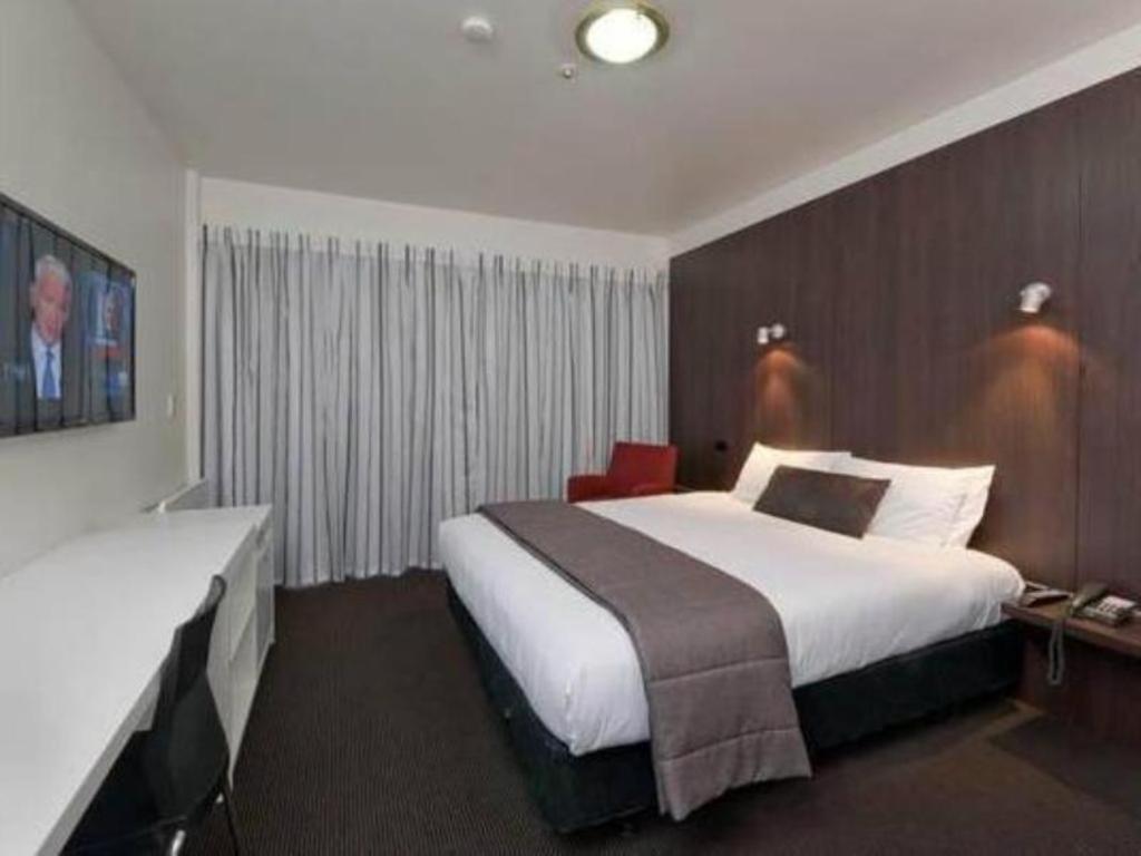 The Riccarton Hotel Christchurch Eksteriør billede